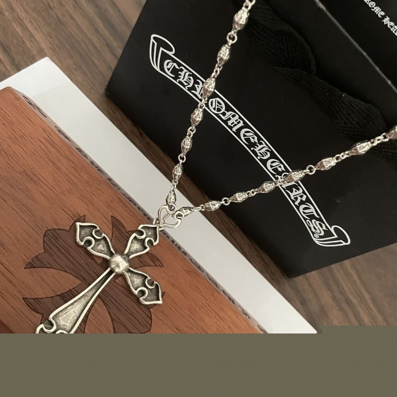 Ch**me He**ts necklaces